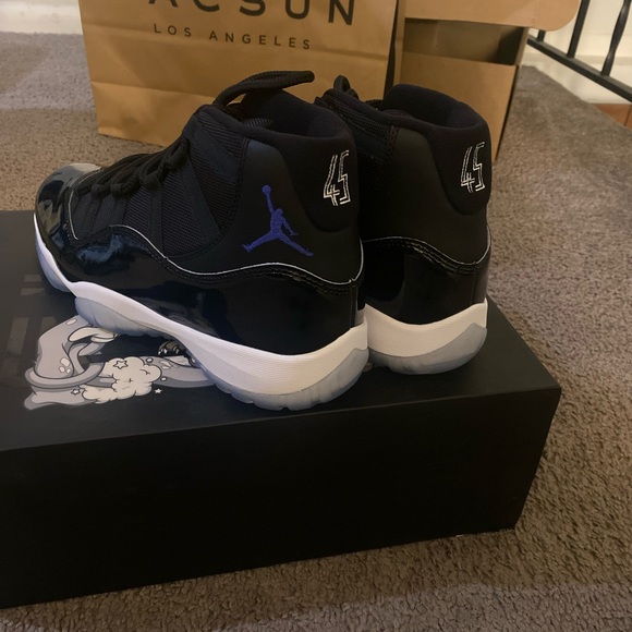 Jordan 11 “space jam” 2016…. Never worn.. perfect condition size 11 - Picture 9 of 11